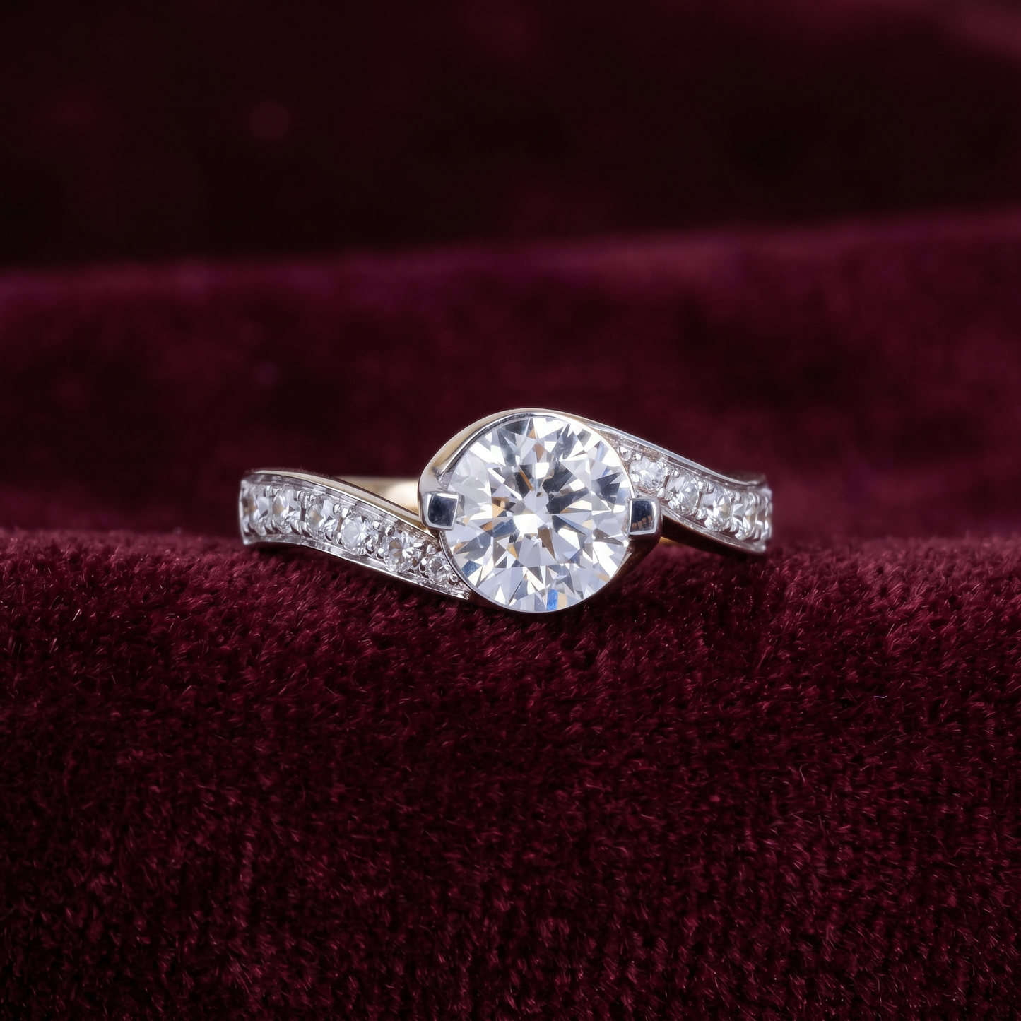 Gold Diamond knot Ladies Ring