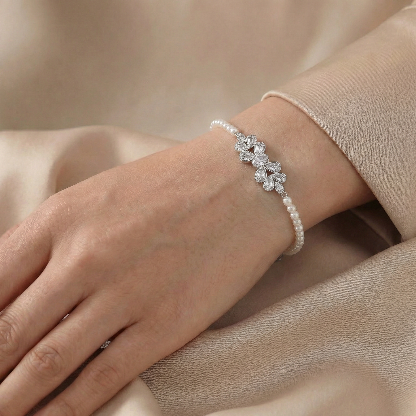 Floral Pearl Bracelet