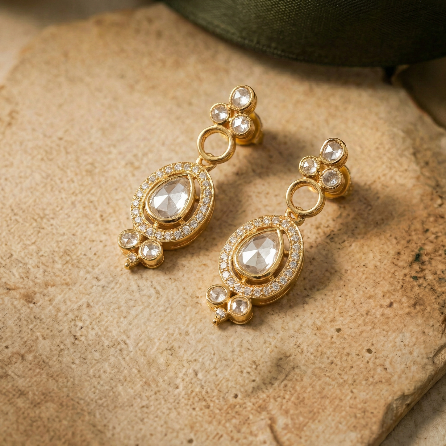 Regal Gold Earring
