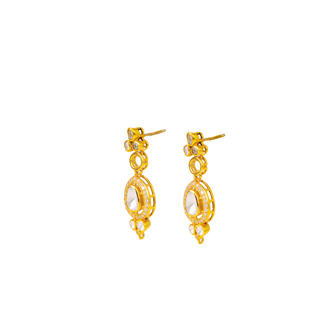 Regal Gold Earring