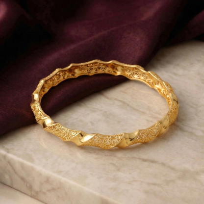 Golden Amara Twist Bangle