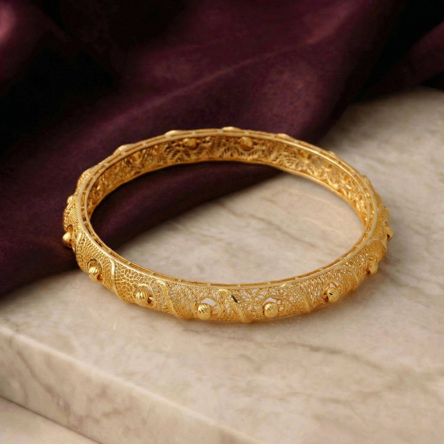 Golden Vedika Filigree Bangle