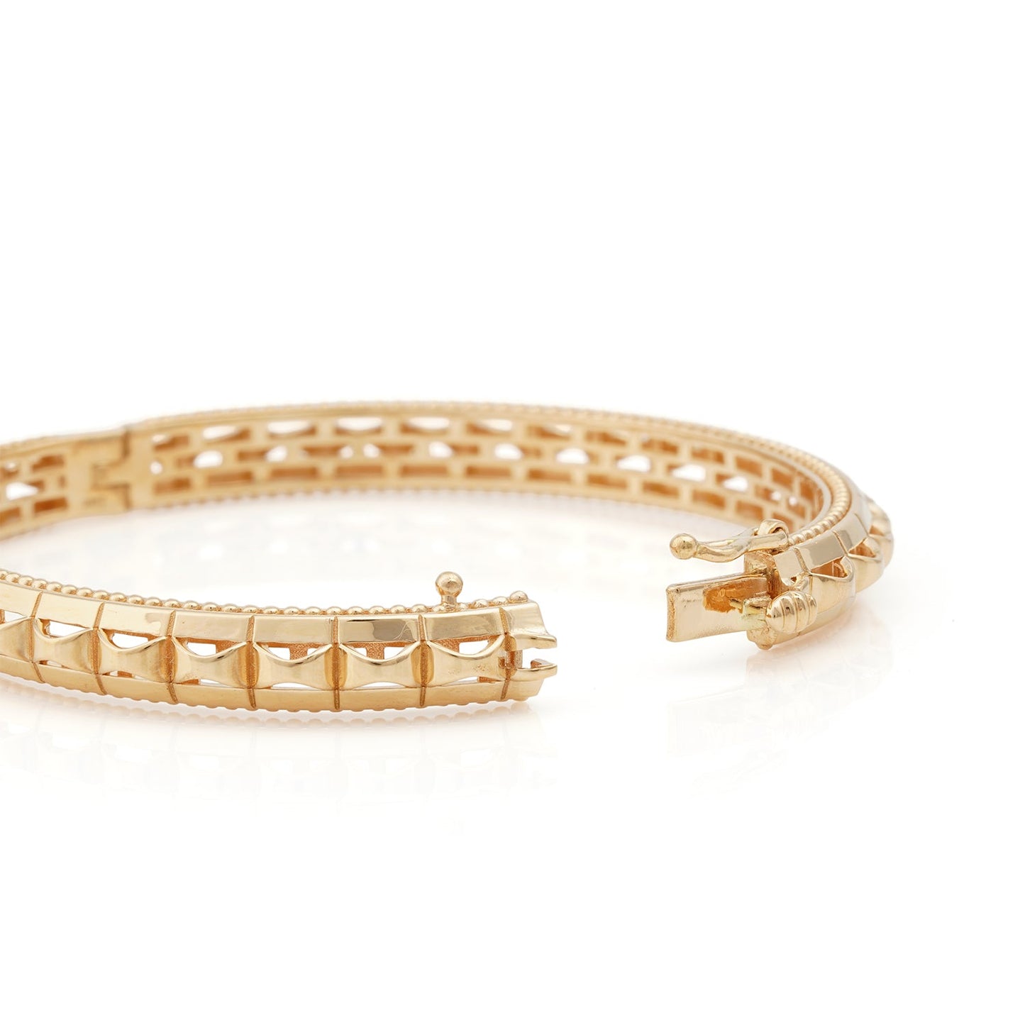 Rajrekha Jaali Gold Kada