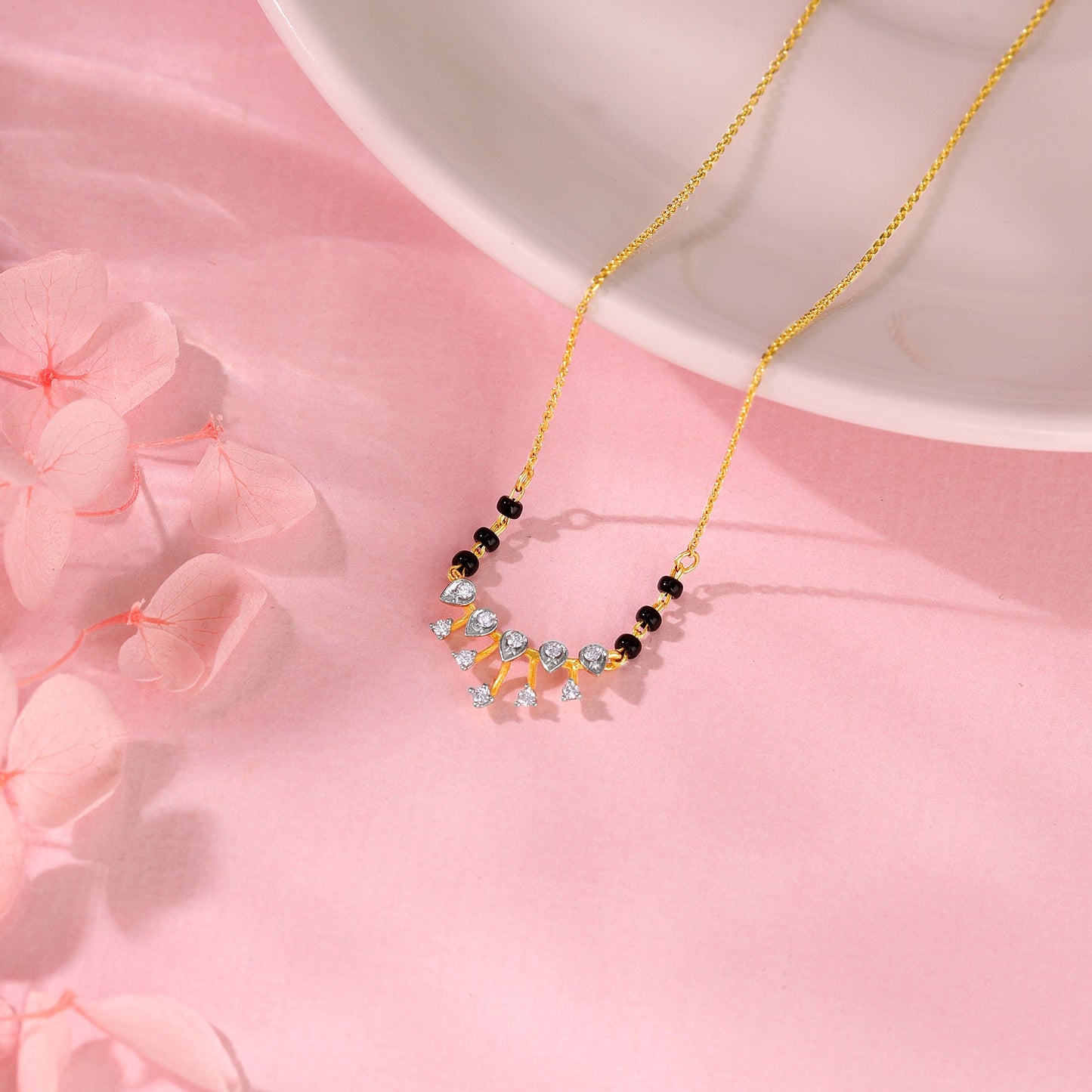 Gold Stilla Diamond Mangalsutra