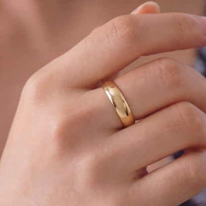 Elara Gold Band