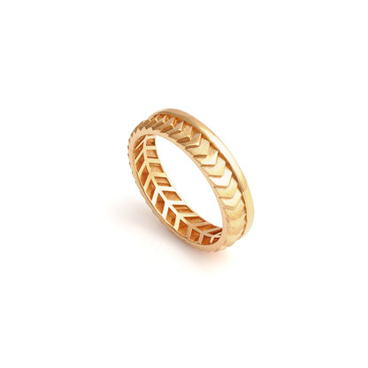 Rekhika Carved Gold Band Ring