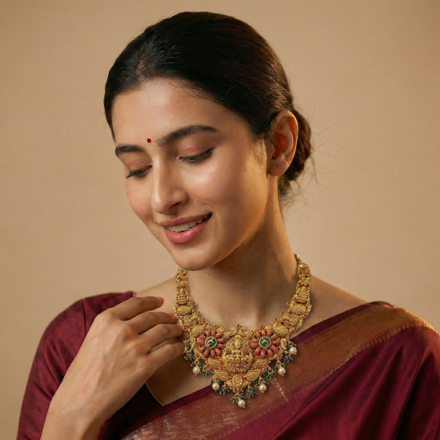 Golden Sovereign Temple Choker