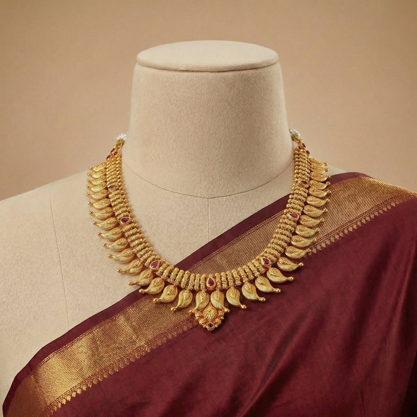 Golden Ornate Manga Haram