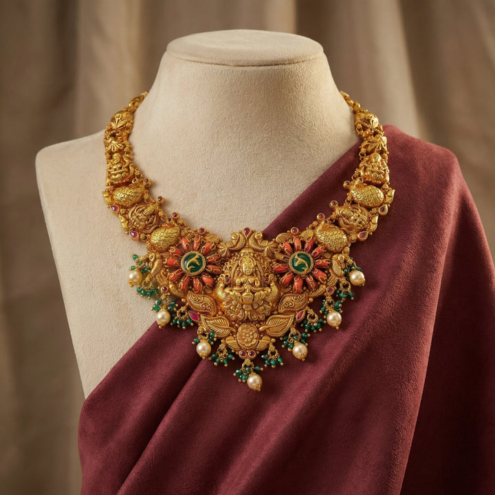 Golden Sovereign Temple Choker