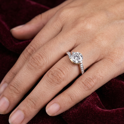 Gold Diamond knot Ladies Ring