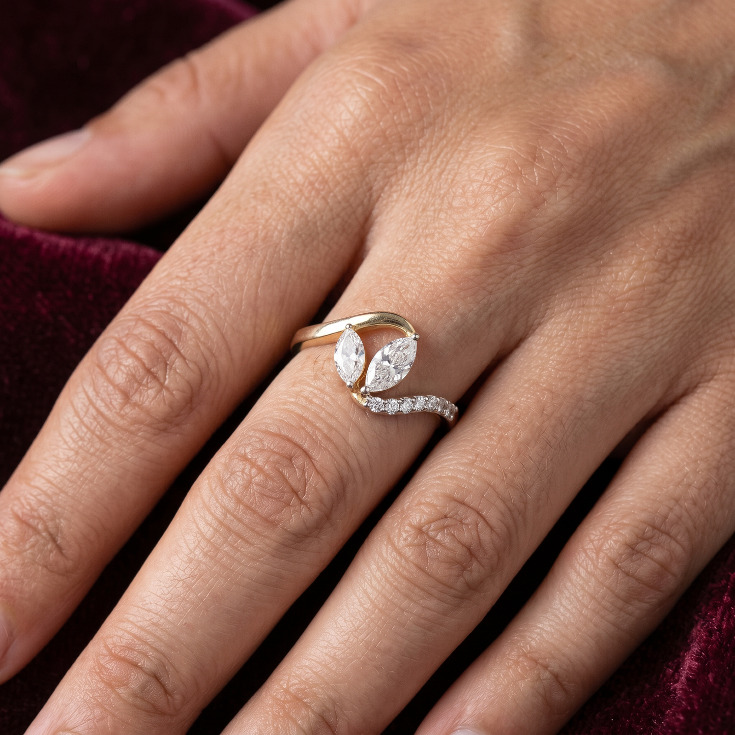 leaves shape gold diamond ring
