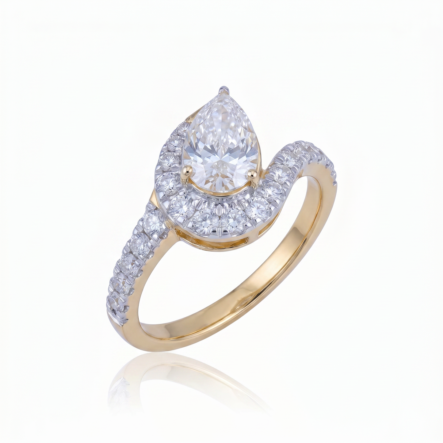 Gold Diamond Serpentine Pattern Ladies Ring