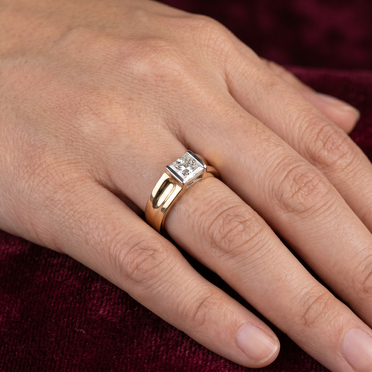 Gold Diamond Modern elegant Mens Ring